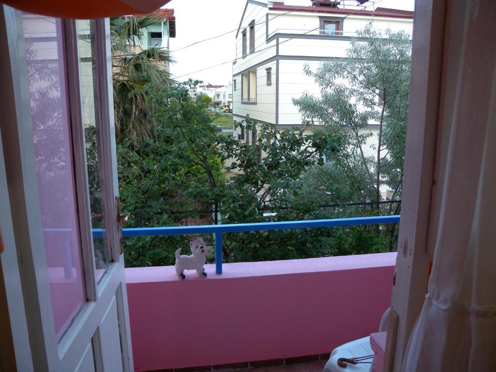 Eysan Pansiyon Akçay Rom bilde